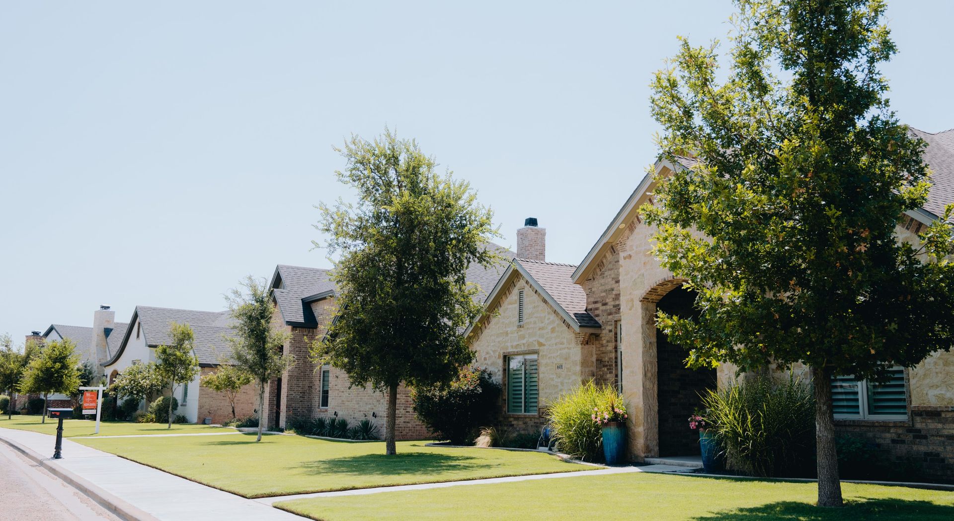 A street of West Texas homes