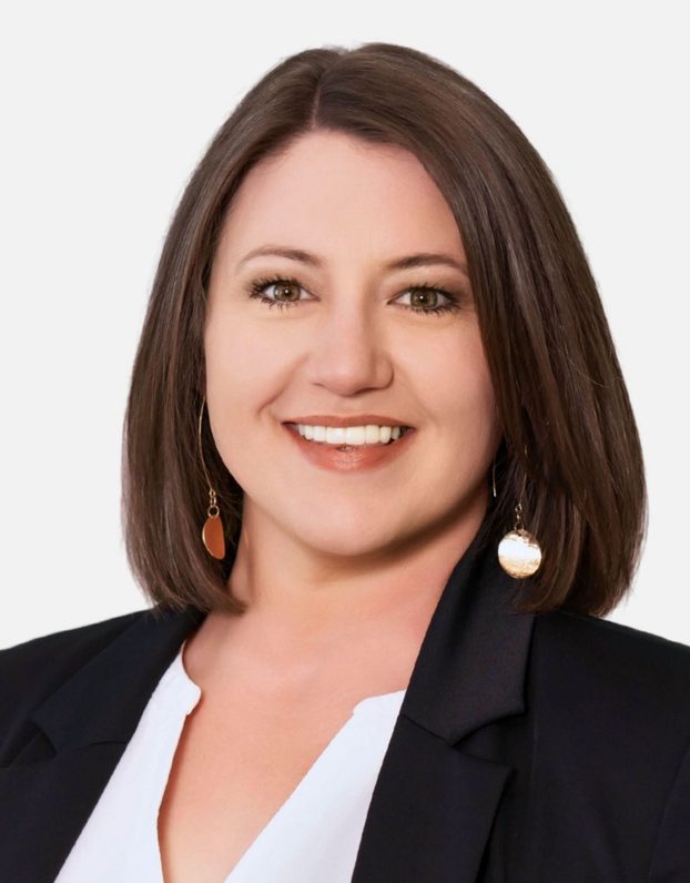 Deanna Holcomb